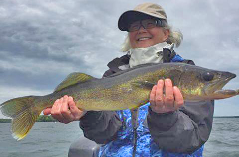 HAMMERING BIG FORT PECK Lake Trout on Hair Jigs 