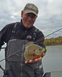 image of guide with big bluegill