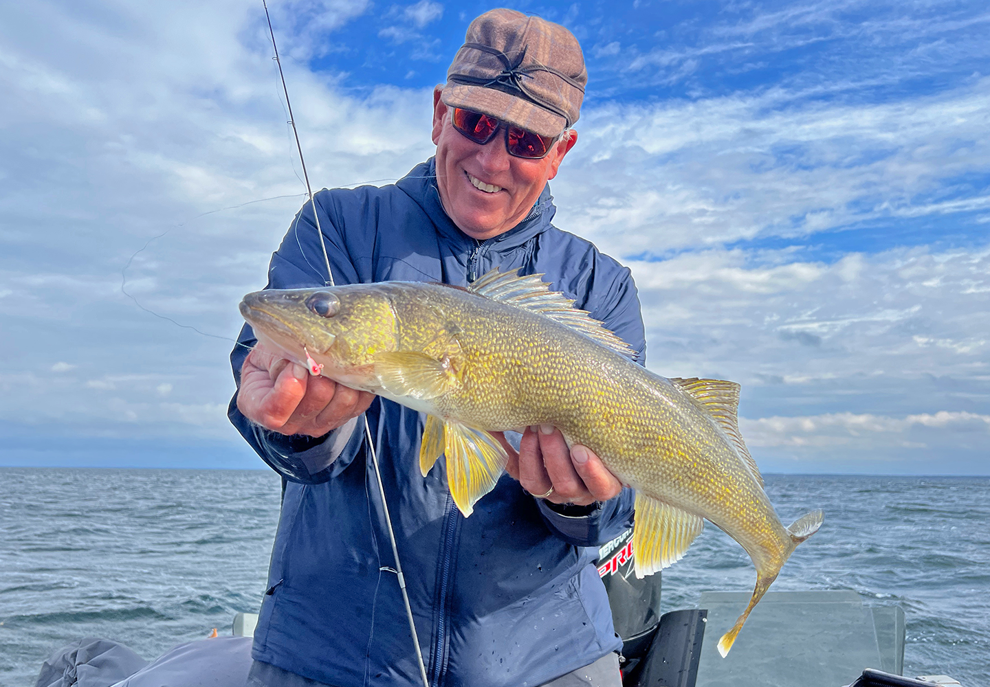 Walleye Jeff Sundin image of walleye fishing guide Jeff Sundin
