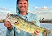 image links to fishing video about lure selections for bass fishing 